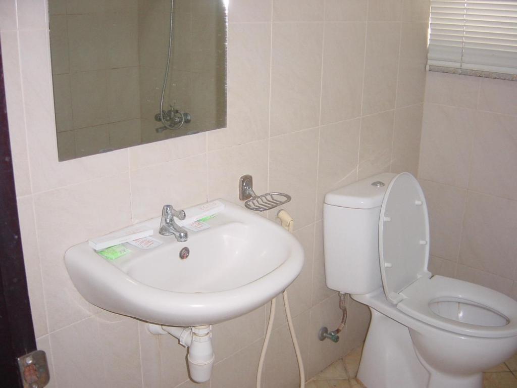 Hotel Celebes Manado Quarto foto