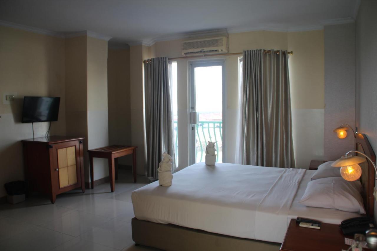 Hotel Celebes Manado Quarto foto