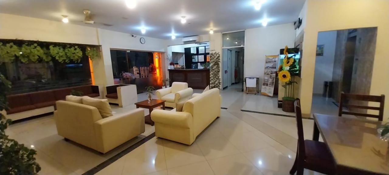 Hotel Celebes Manado Exterior foto